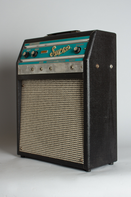 Supro  Trojan Model S6616 Tube Amplifier (1966)