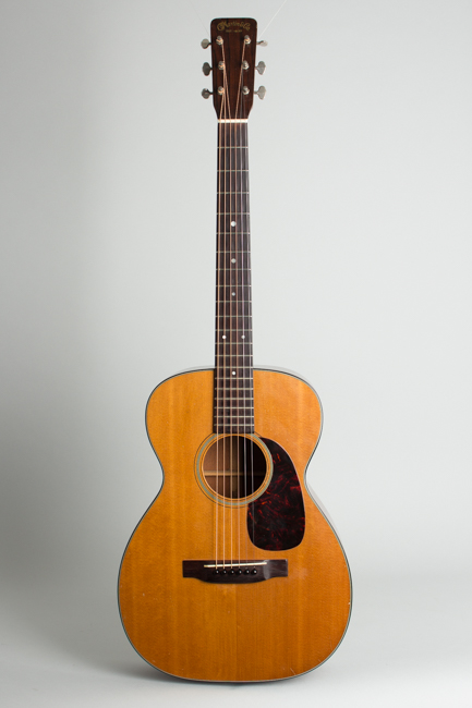 C. F. Martin 0 18 Flat Top Acoustic Guitar 1962 RetroFret